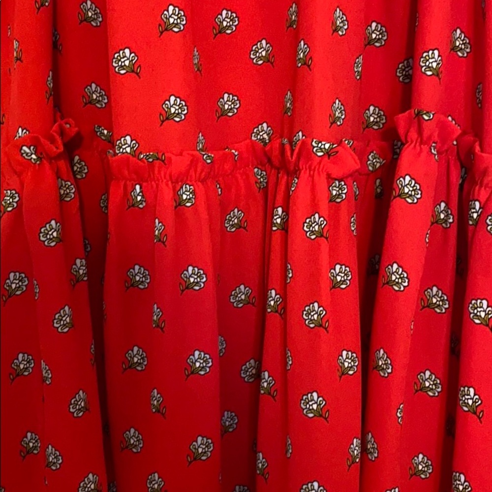 Red pattern peplum tank - Picture 3 of 3